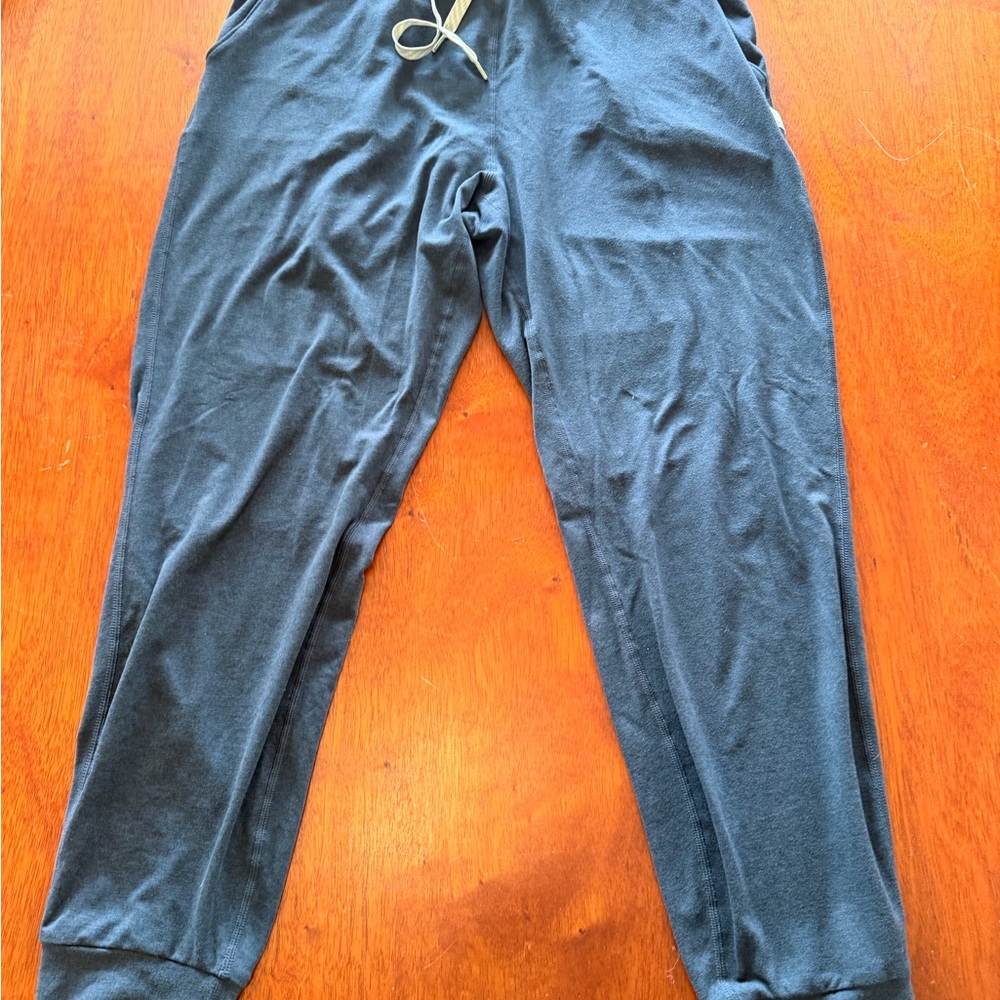 Vuori dream knit jogger